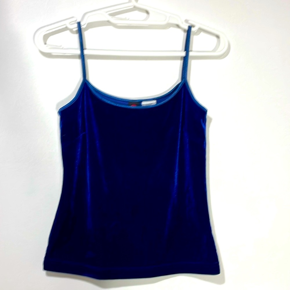 Velvet top made by Pale - size medium